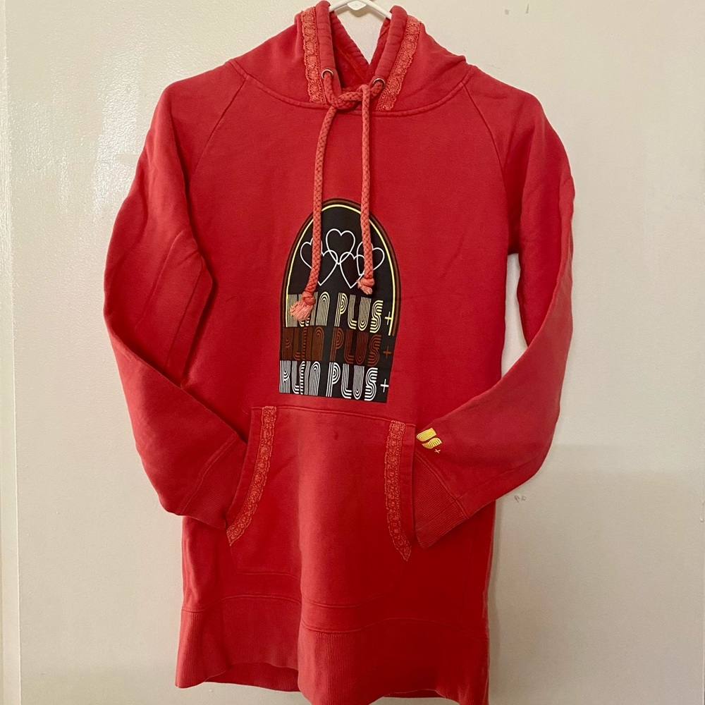 Woman Long Hoodie in Coral/Red